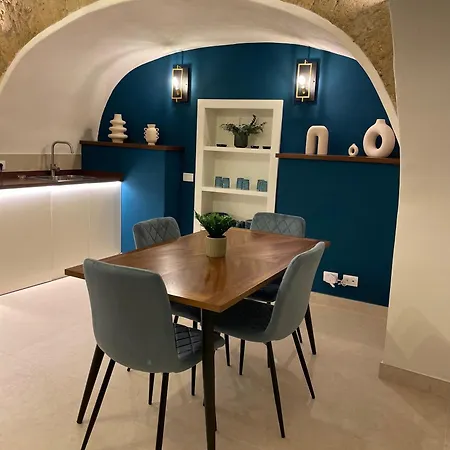 Апартаменты Domus Parthenope Deluxe Неаполь